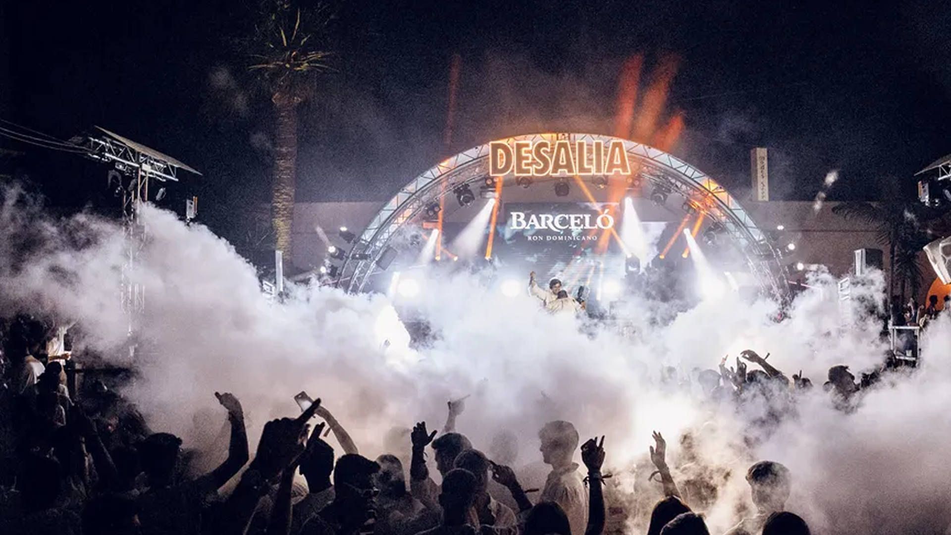 Fourvenues cashless system at Desalia 2026, totems and wristbands in Spain
